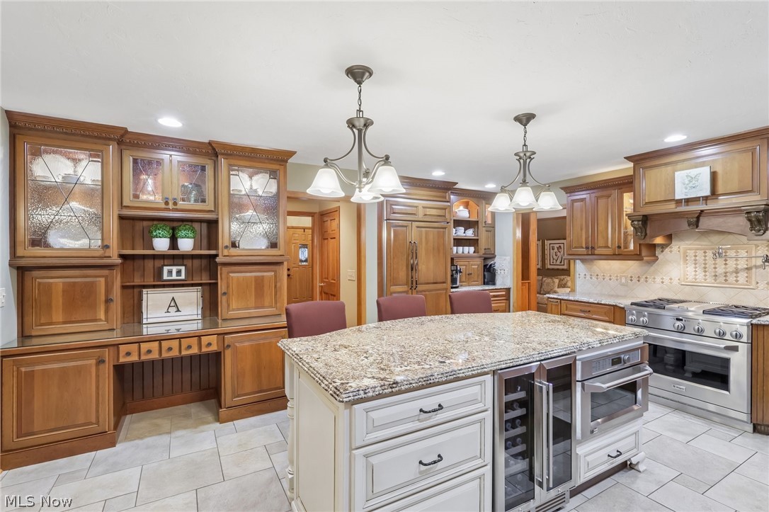 3179 Royal Oak Court Westlake OH 44145