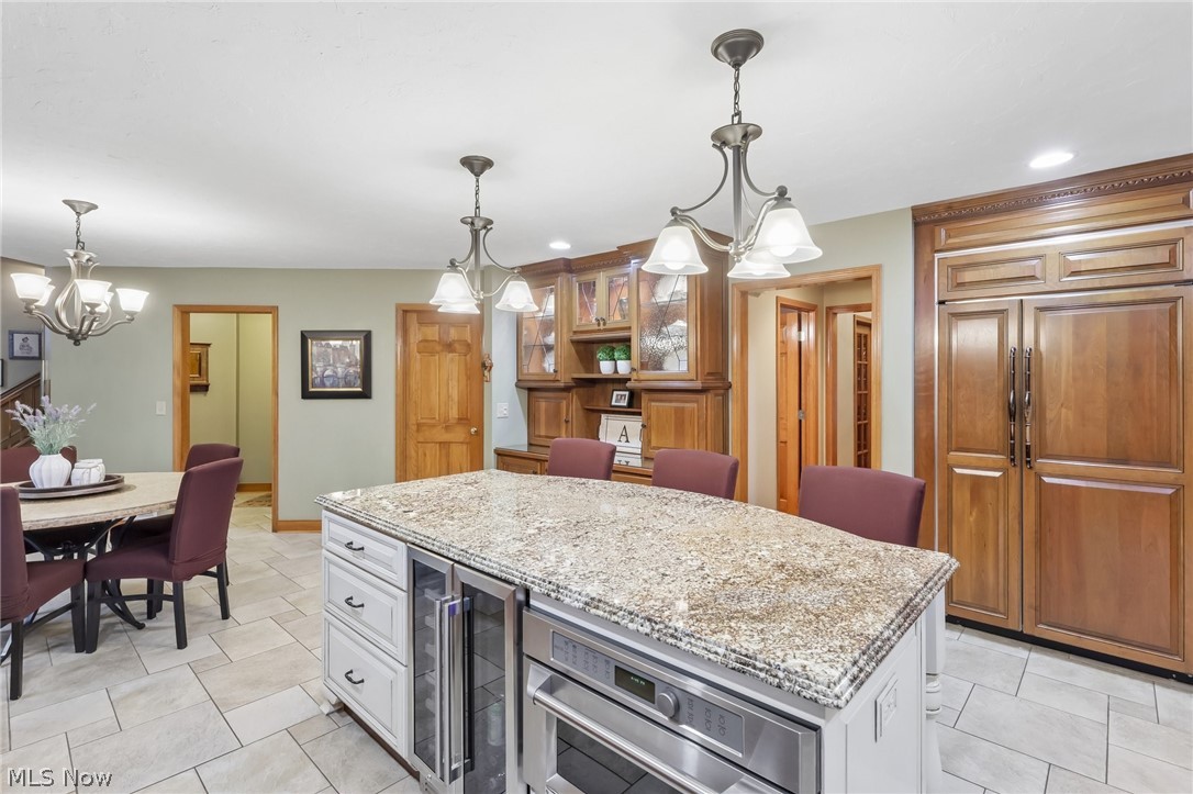 3179 Royal Oak Court Westlake OH 44145