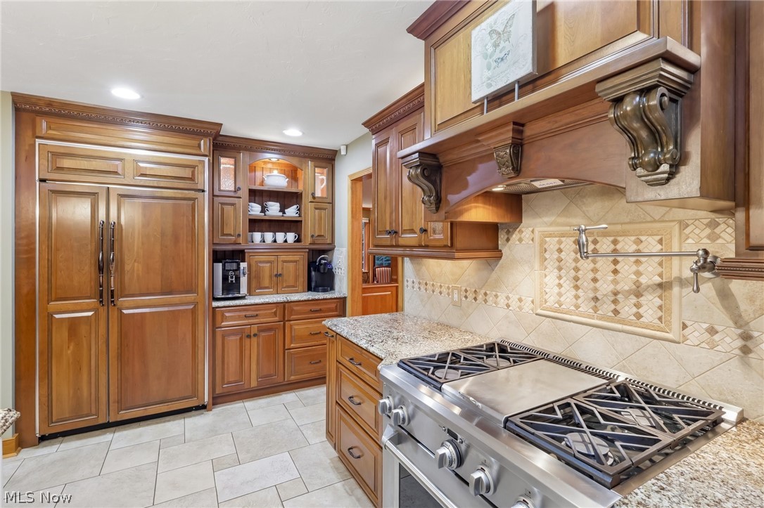 3179 Royal Oak Court Westlake OH 44145