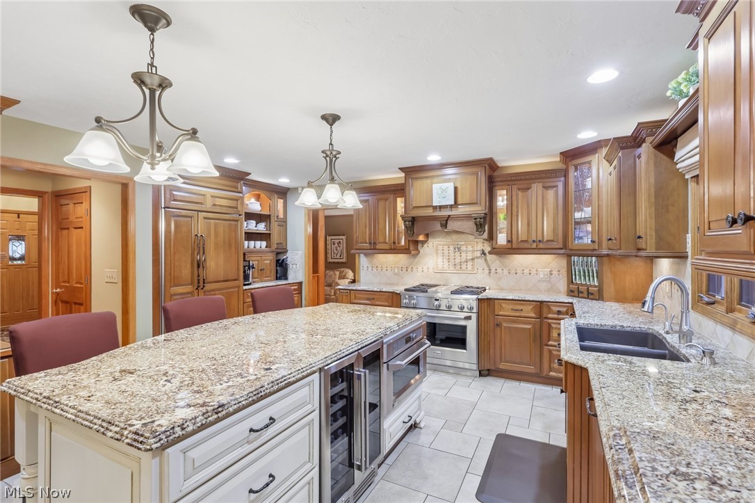 3179 Royal Oak Court Westlake OH 44145