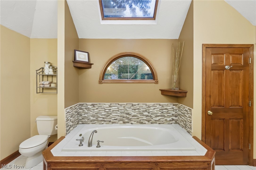 3179 Royal Oak Court Westlake OH 44145