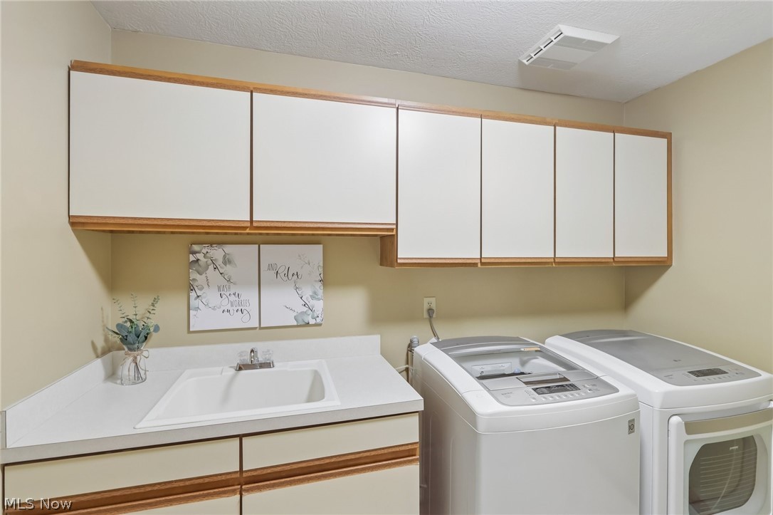 3179 Royal Oak Court Westlake OH 44145