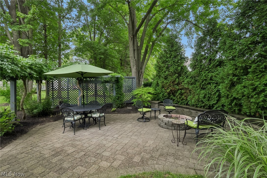 3179 Royal Oak Court Westlake OH 44145