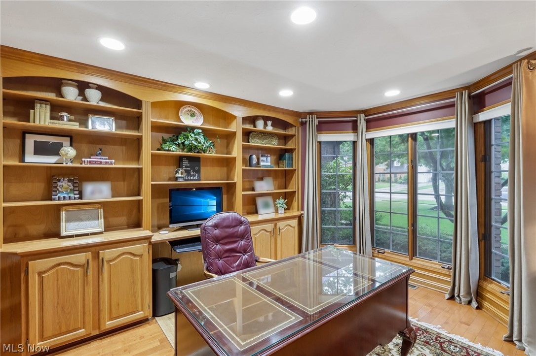 3179 Royal Oak Court Westlake OH 44145