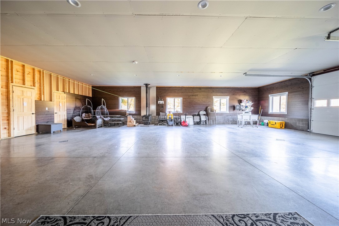 6988 North Park Road Bristolville OH 44402