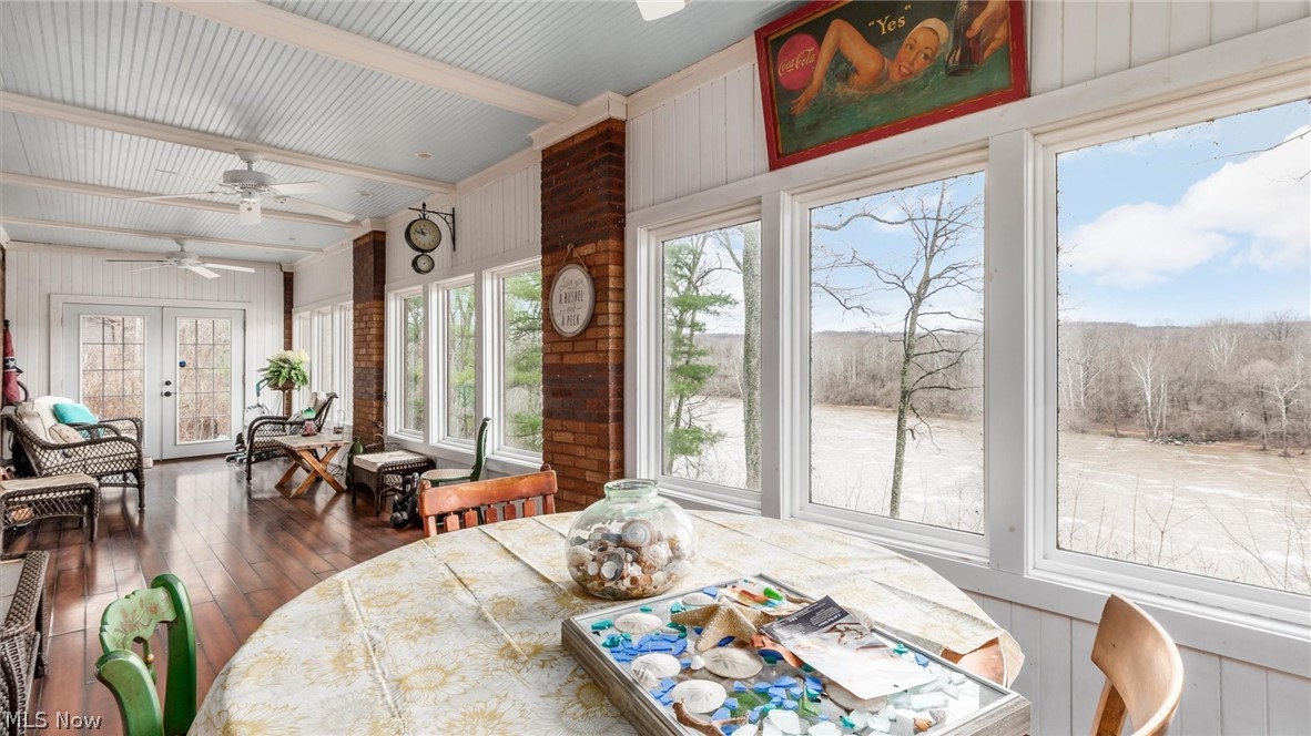 6405 N River Road Zanesville OH 43701
