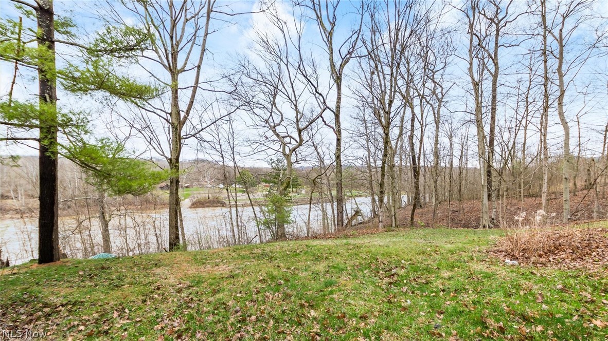 6405 N River Road Zanesville OH 43701