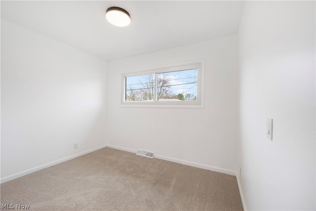 1833 Carlene Avenue SW Massillon OH 44647