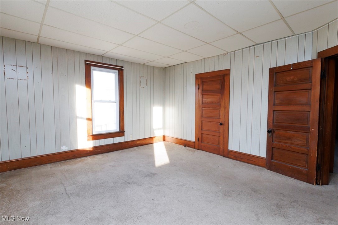 113 E 4th Street Uhrichsville OH 44683