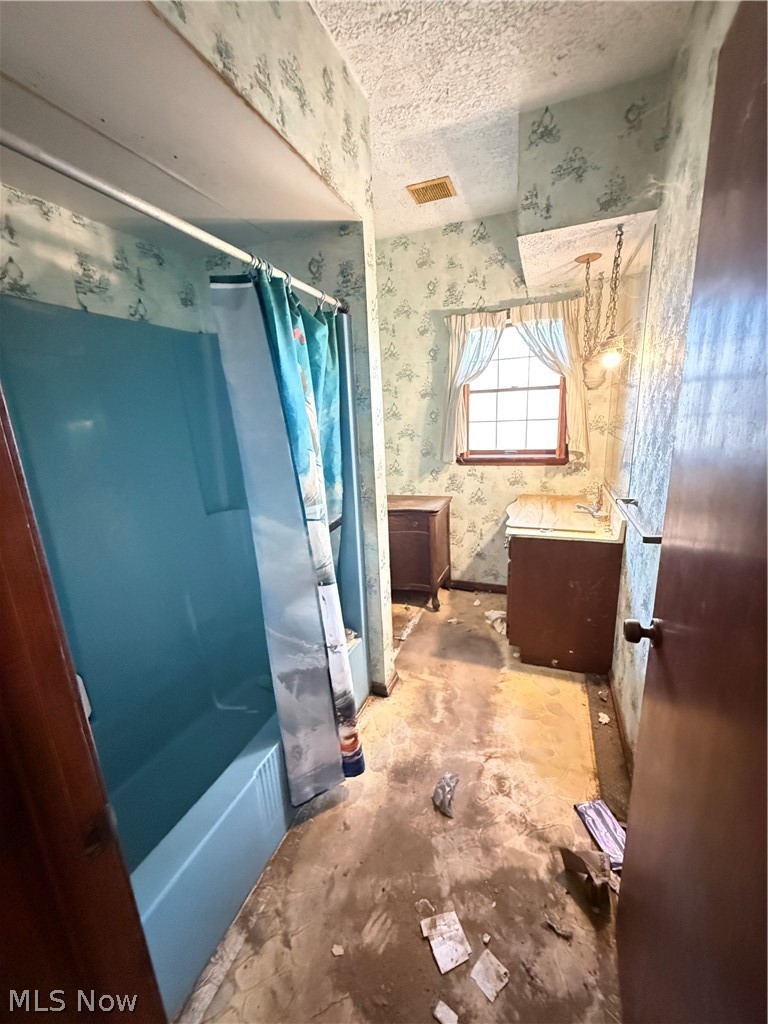 116 5th Avenue Chardon OH 44024