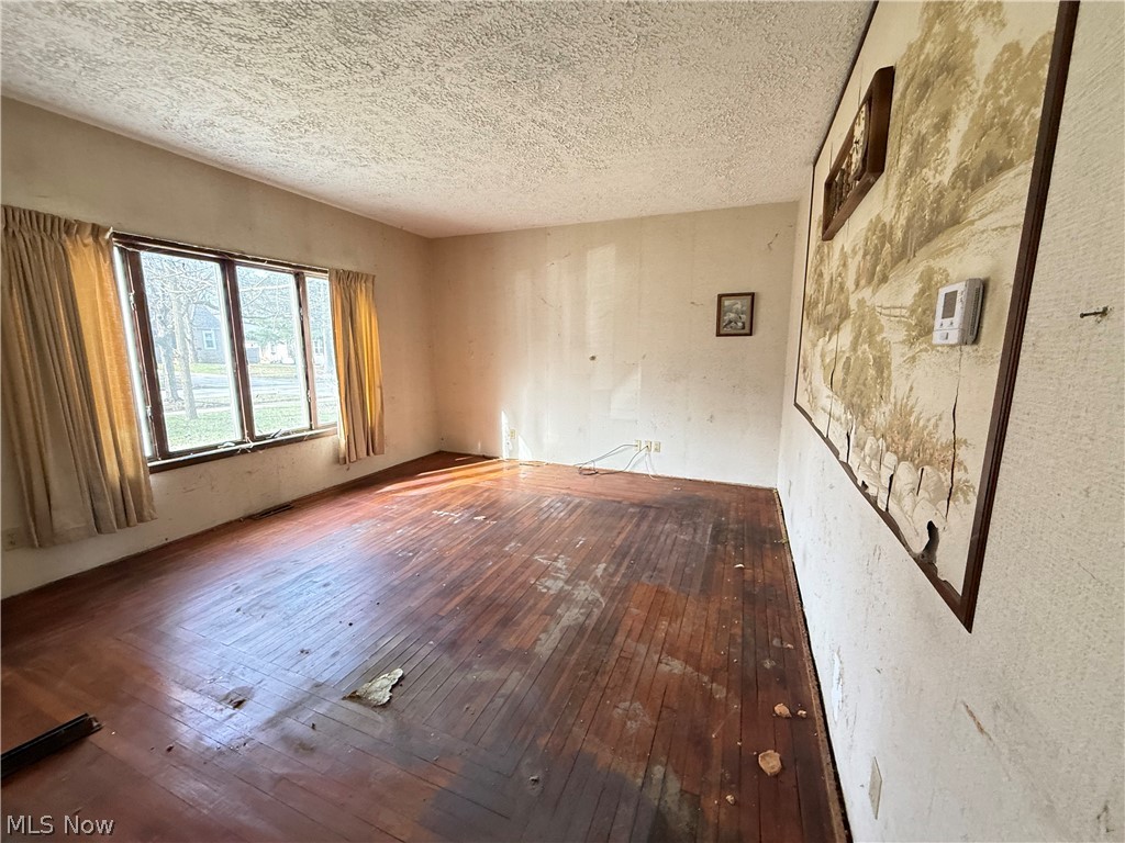 116 5th Avenue Chardon OH 44024