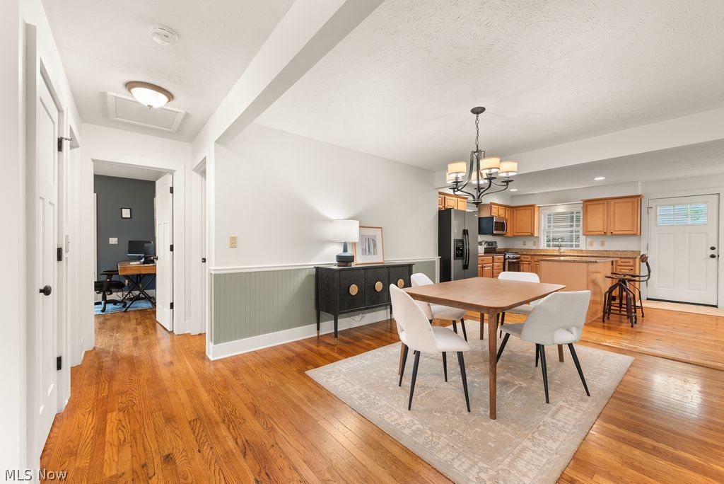 577 Canterbury Road Bay Village OH 44140