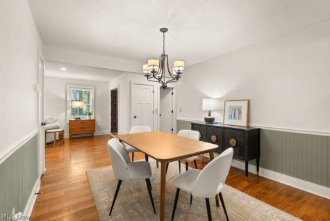 577 Canterbury Road Bay Village OH 44140