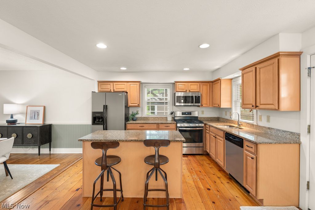 577 Canterbury Road Bay Village OH 44140