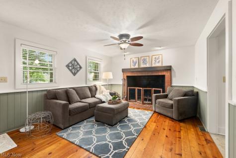 577 Canterbury Road Bay Village OH 44140