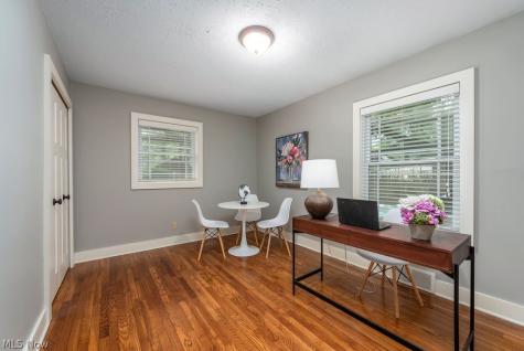 577 Canterbury Road Bay Village OH 44140