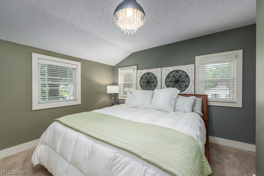 577 Canterbury Road Bay Village OH 44140