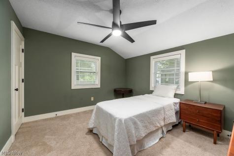 577 Canterbury Road Bay Village OH 44140
