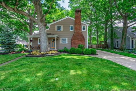 577 Canterbury Road Bay Village OH 44140