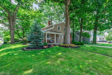 577 Canterbury Road Bay Village OH 44140