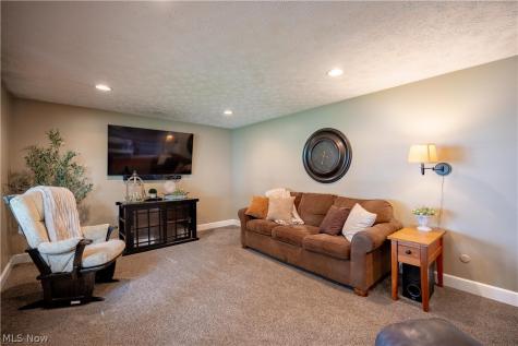 4154 Richmont Street SW Navarre OH 44662