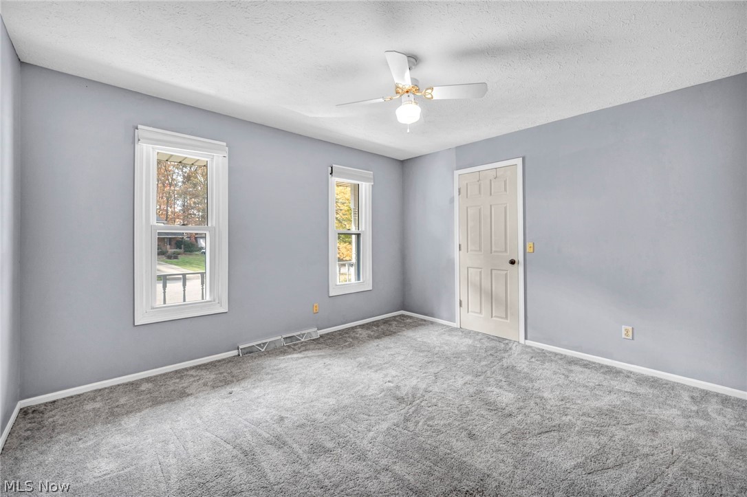 2615 Country Squire Street NW Uniontown OH 44685