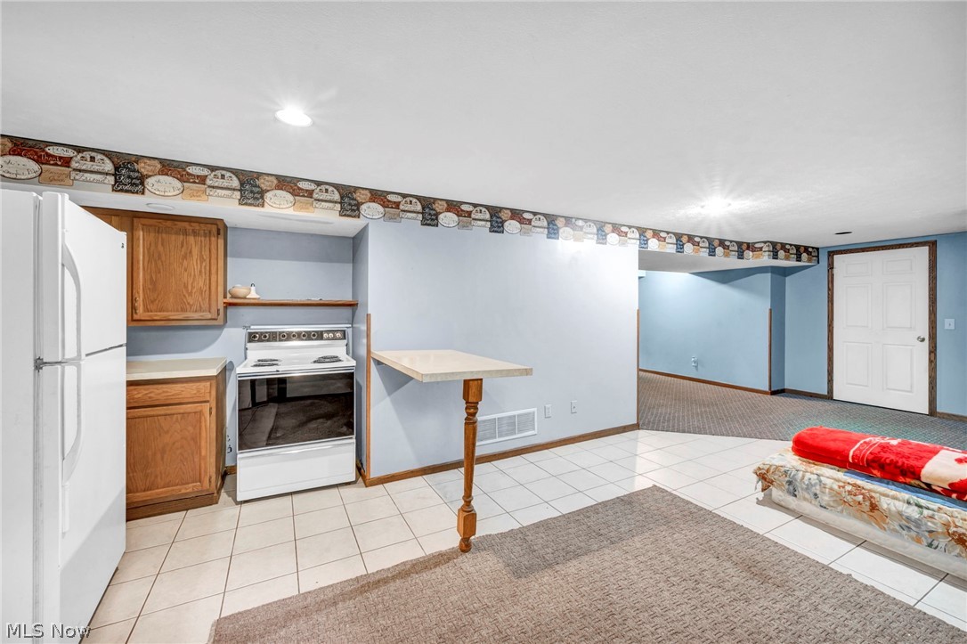 2615 Country Squire Street NW Uniontown OH 44685