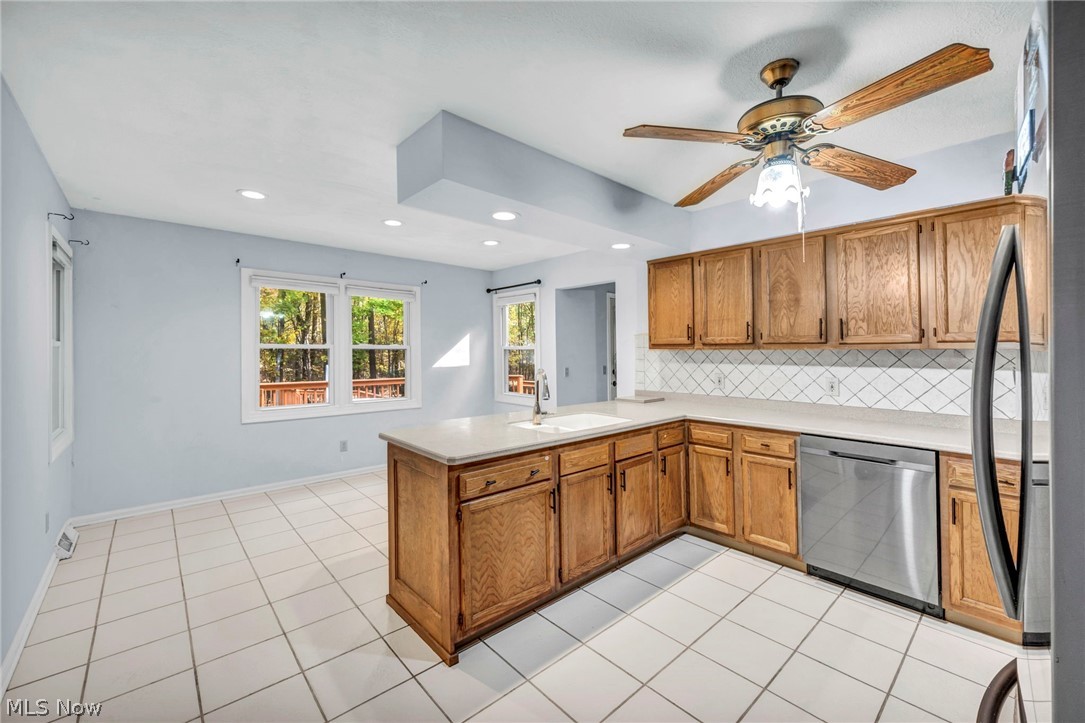 2615 Country Squire Street NW Uniontown OH 44685