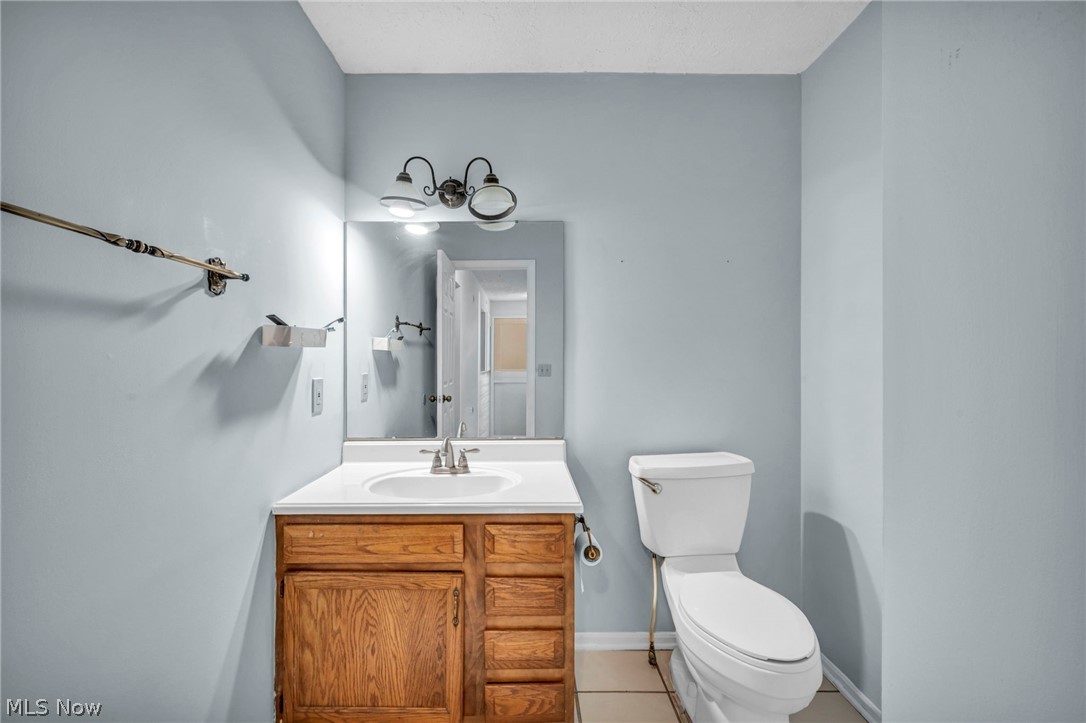 2615 Country Squire Street NW Uniontown OH 44685