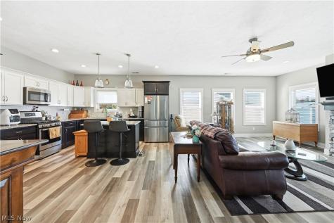 421 Northwoods Avenue Wellington OH 44090