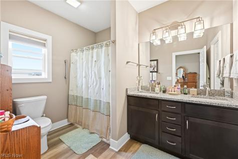 421 Northwoods Avenue Wellington OH 44090
