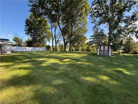 2014 Hillocke Street Louisville OH 44641