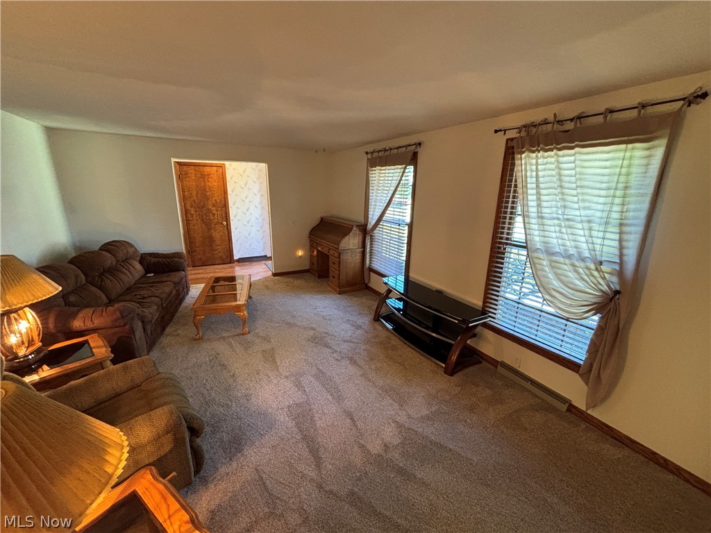 2014 Hillocke Street Louisville OH 44641