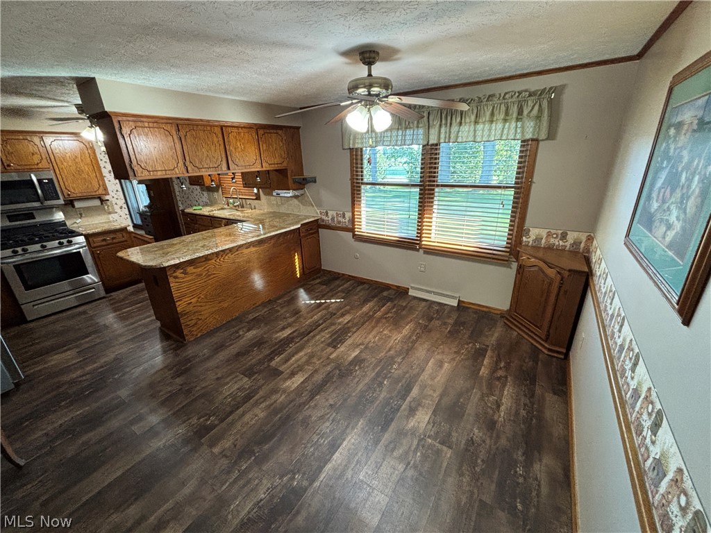 2014 Hillocke Street Louisville OH 44641