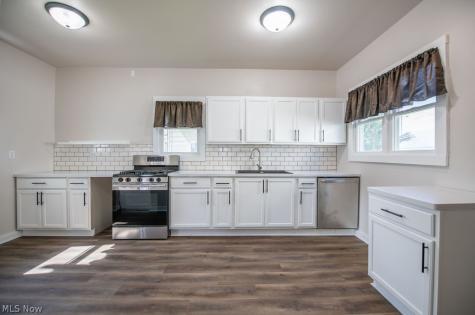 937 Park Avenue SW Canton OH 44706