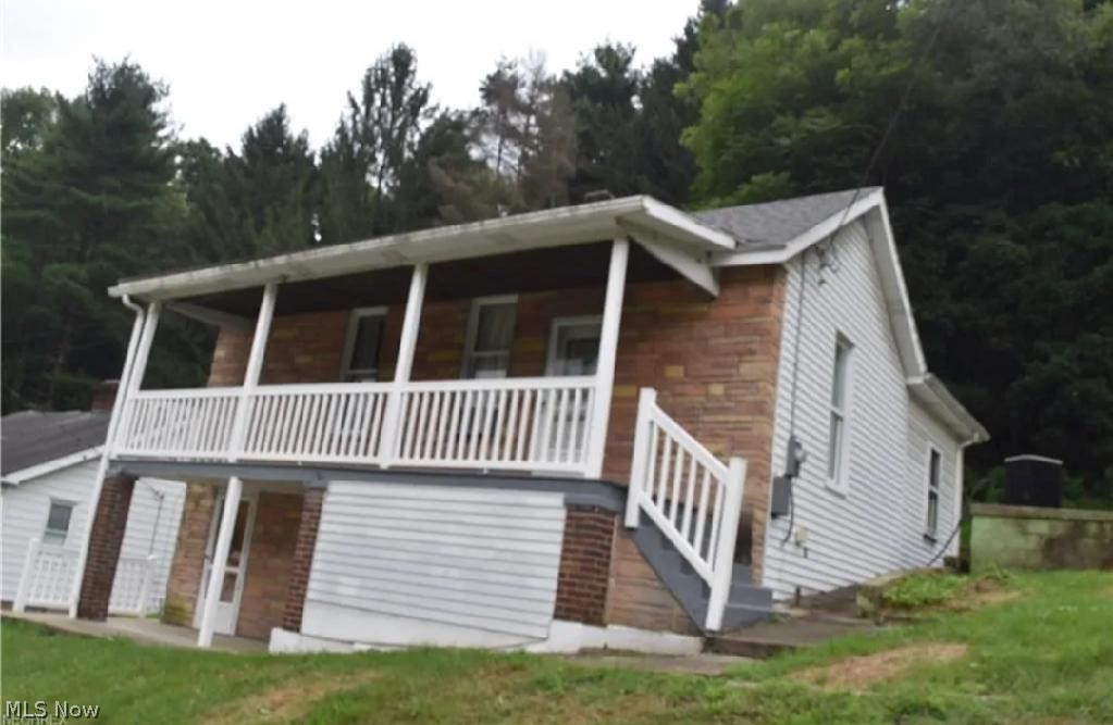 58640 Charles Street Martins Ferry OH 43935