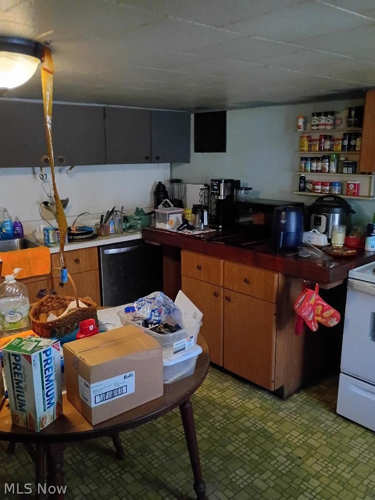 58640 Charles Street Martins Ferry OH 43935