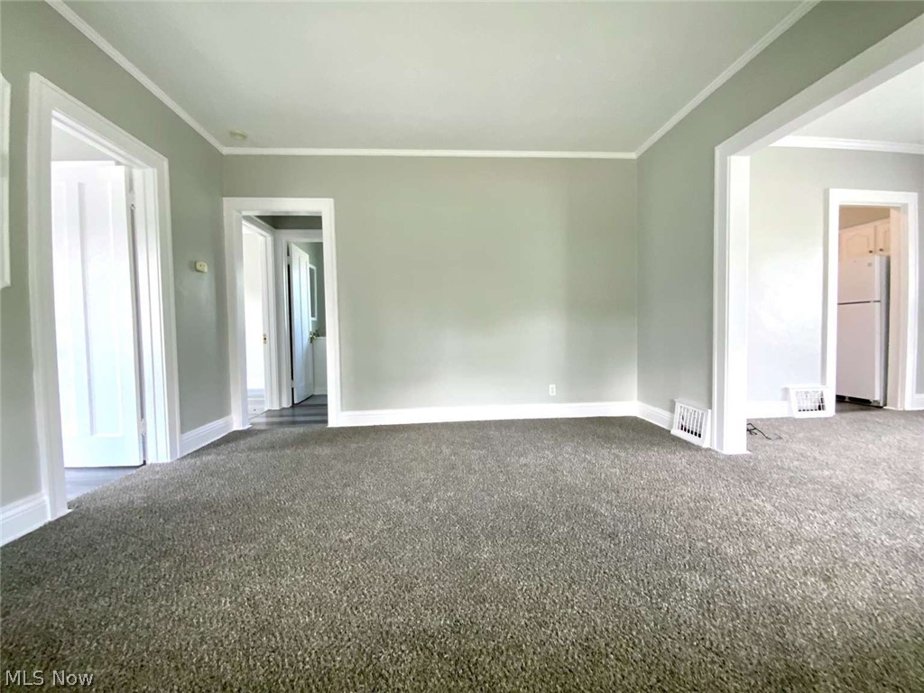 21491 Naumann Avenue Euclid OH 44123
