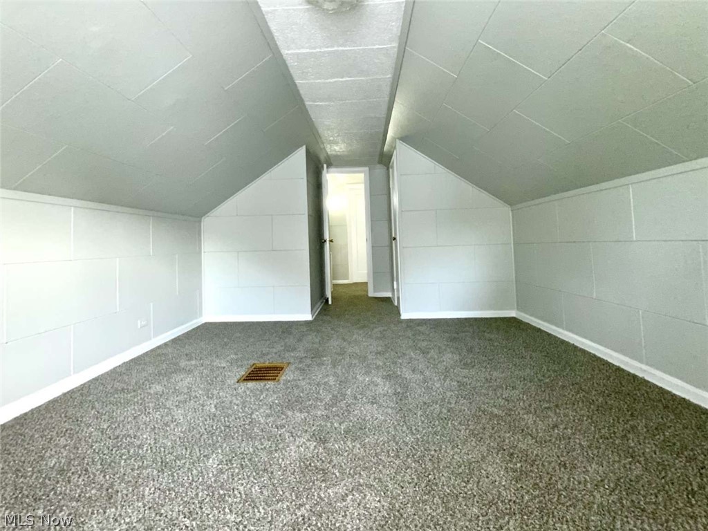 21491 Naumann Avenue Euclid OH 44123