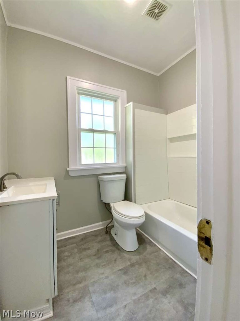 21491 Naumann Avenue Euclid OH 44123