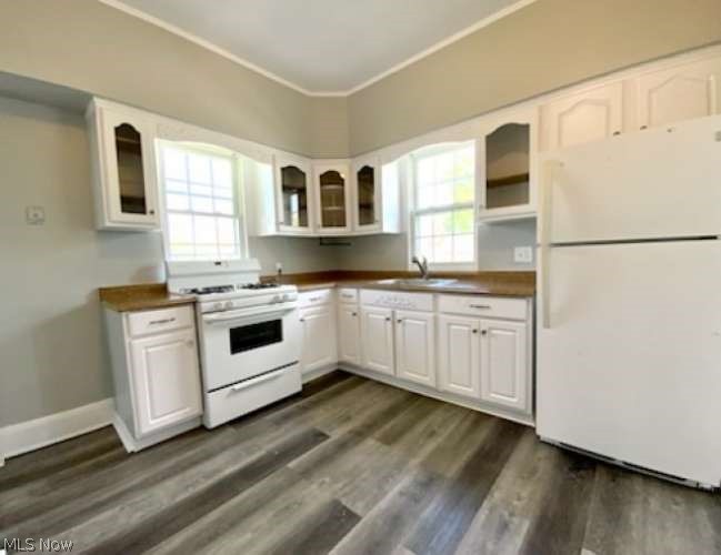 21491 Naumann Avenue Euclid OH 44123