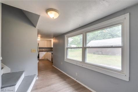 6285 Manchester Road Clinton OH 44216