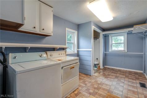 6285 Manchester Road Clinton OH 44216