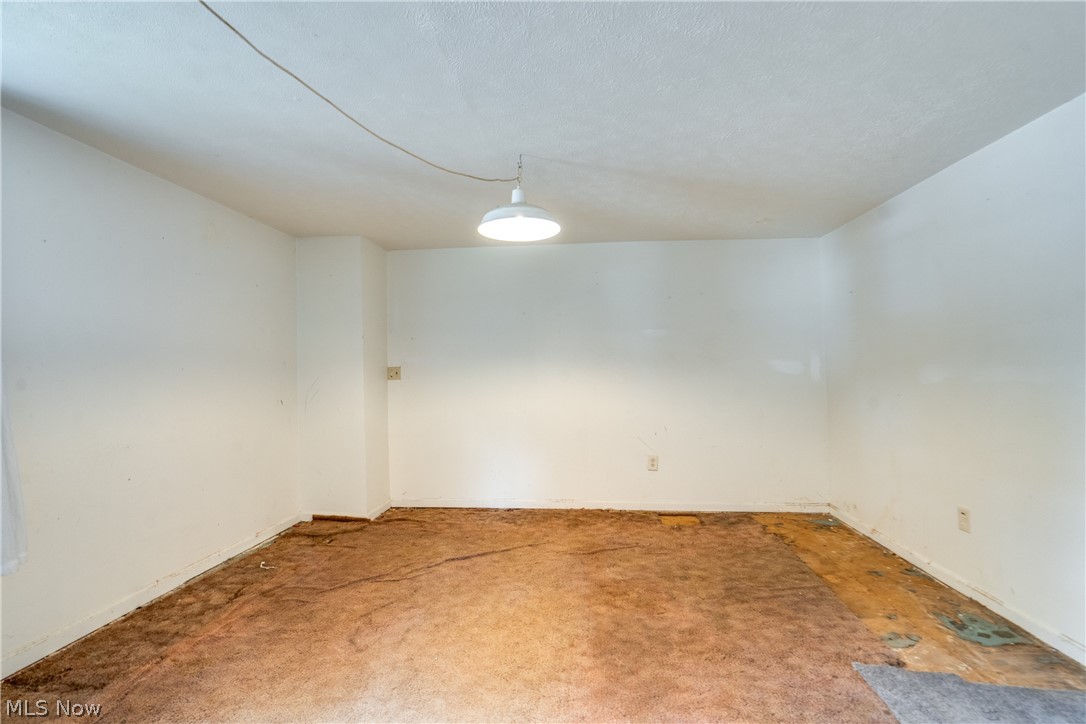 6285 Manchester Road Clinton OH 44216