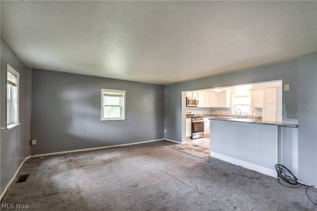 6285 Manchester Road Clinton OH 44216