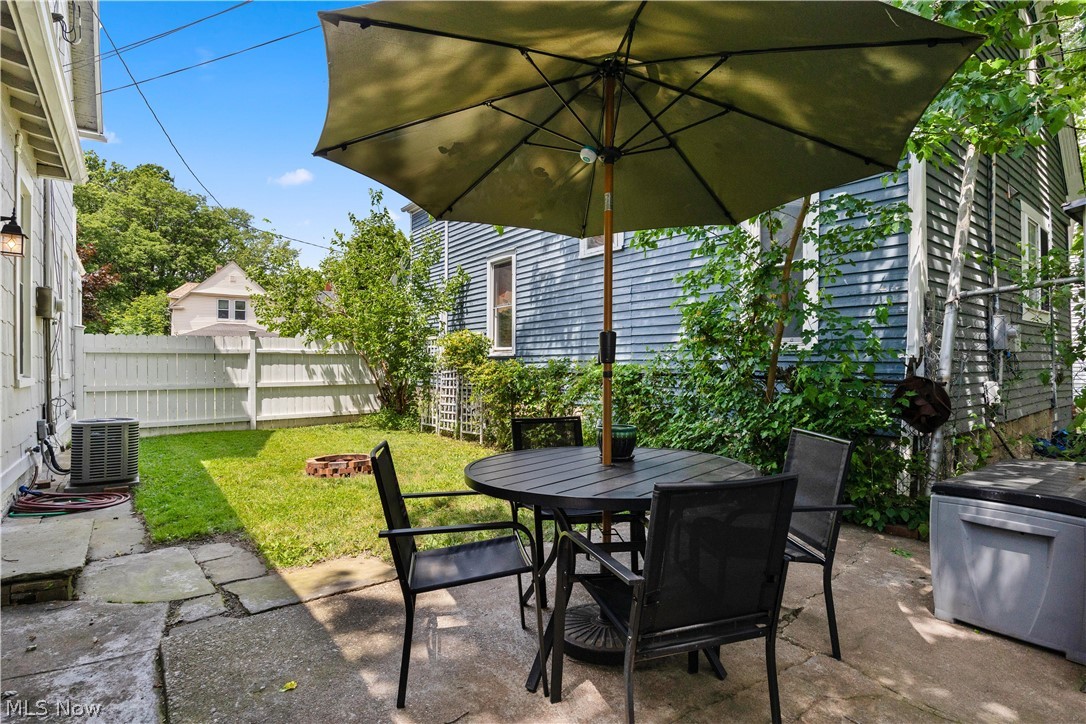 2115 W 93rd Street Cleveland OH 44102