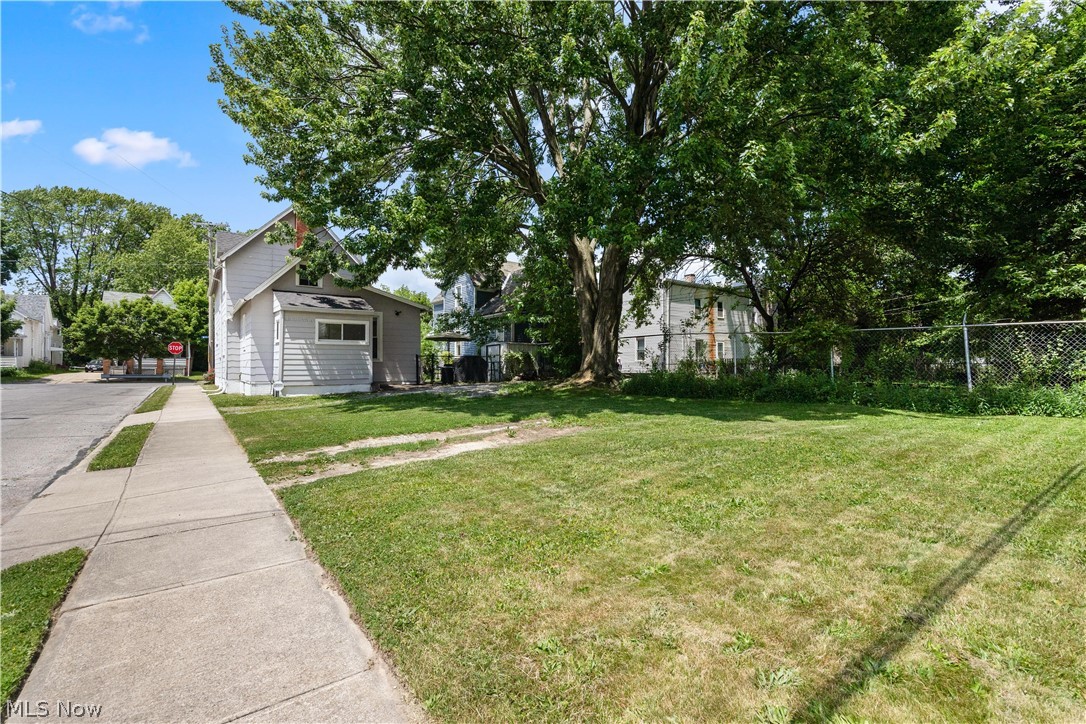 2115 W 93rd Street Cleveland OH 44102