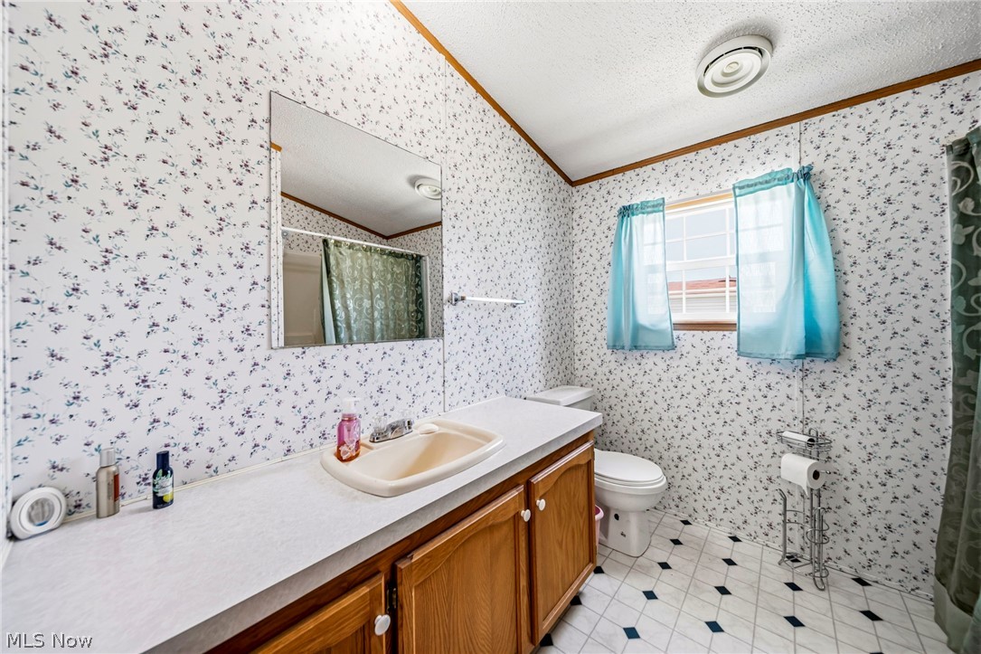 2675 Eagle Point Drive Madison OH 44057