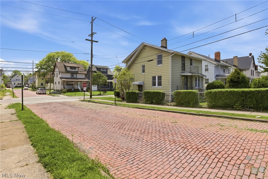 2802 Colburn Avenue Cleveland OH 44109