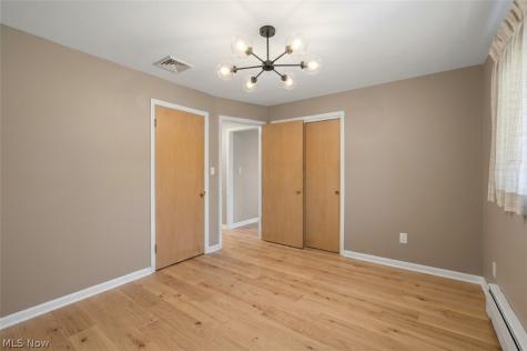 5071 Evergreen Drive North Olmsted OH 44070